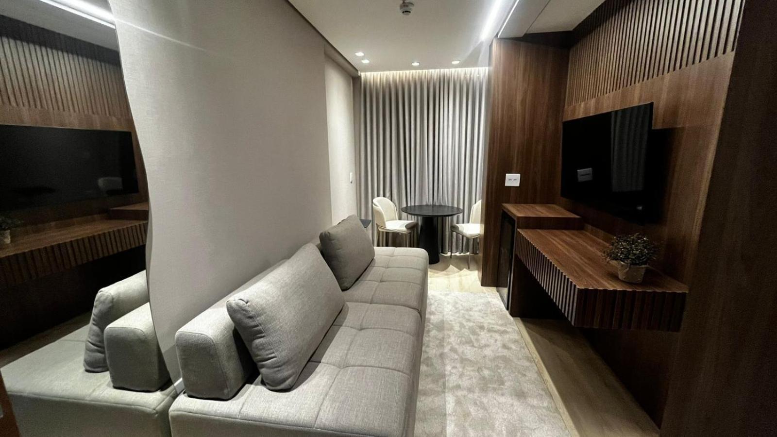Hotel Amsterdam Монтис Кларос Екстериор снимка